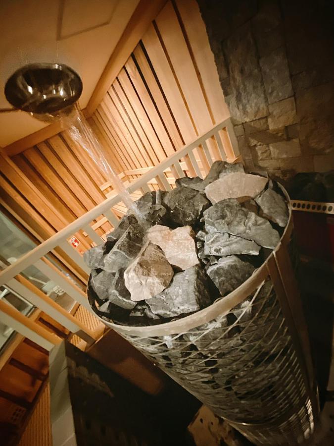 Sauna & Capsule Amza Осака Экстерьер фото